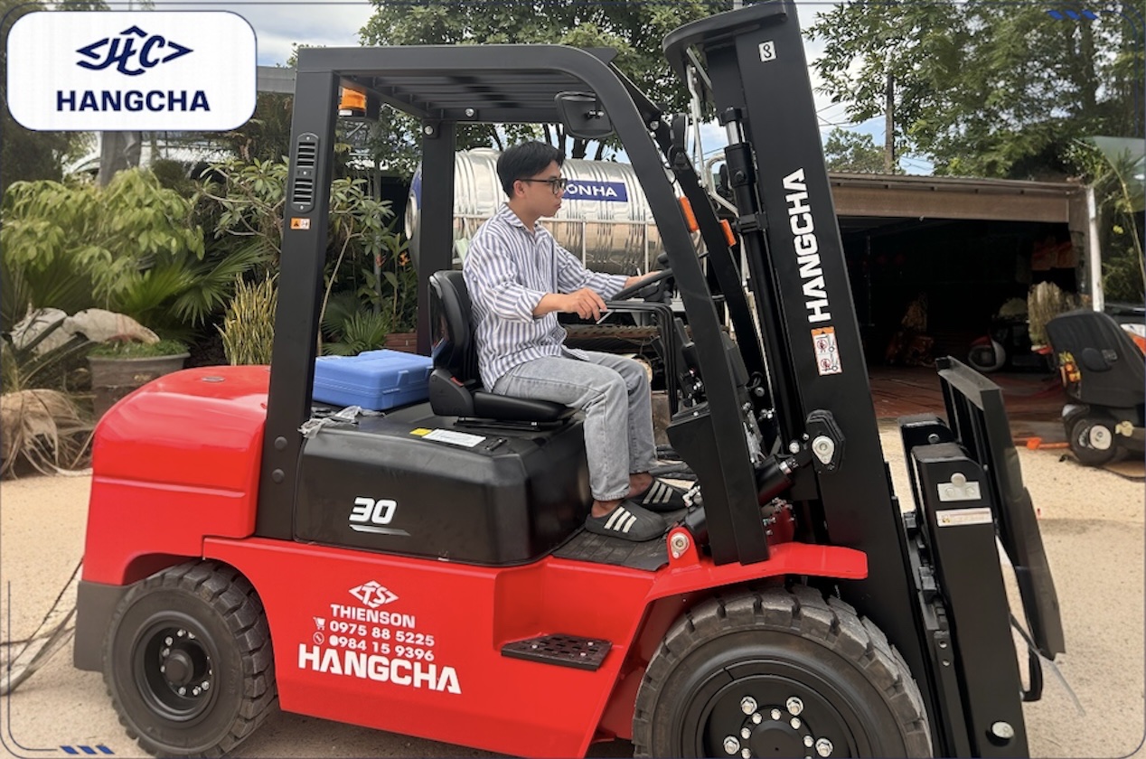 xe nâng dầu 3 tấn dòng A
