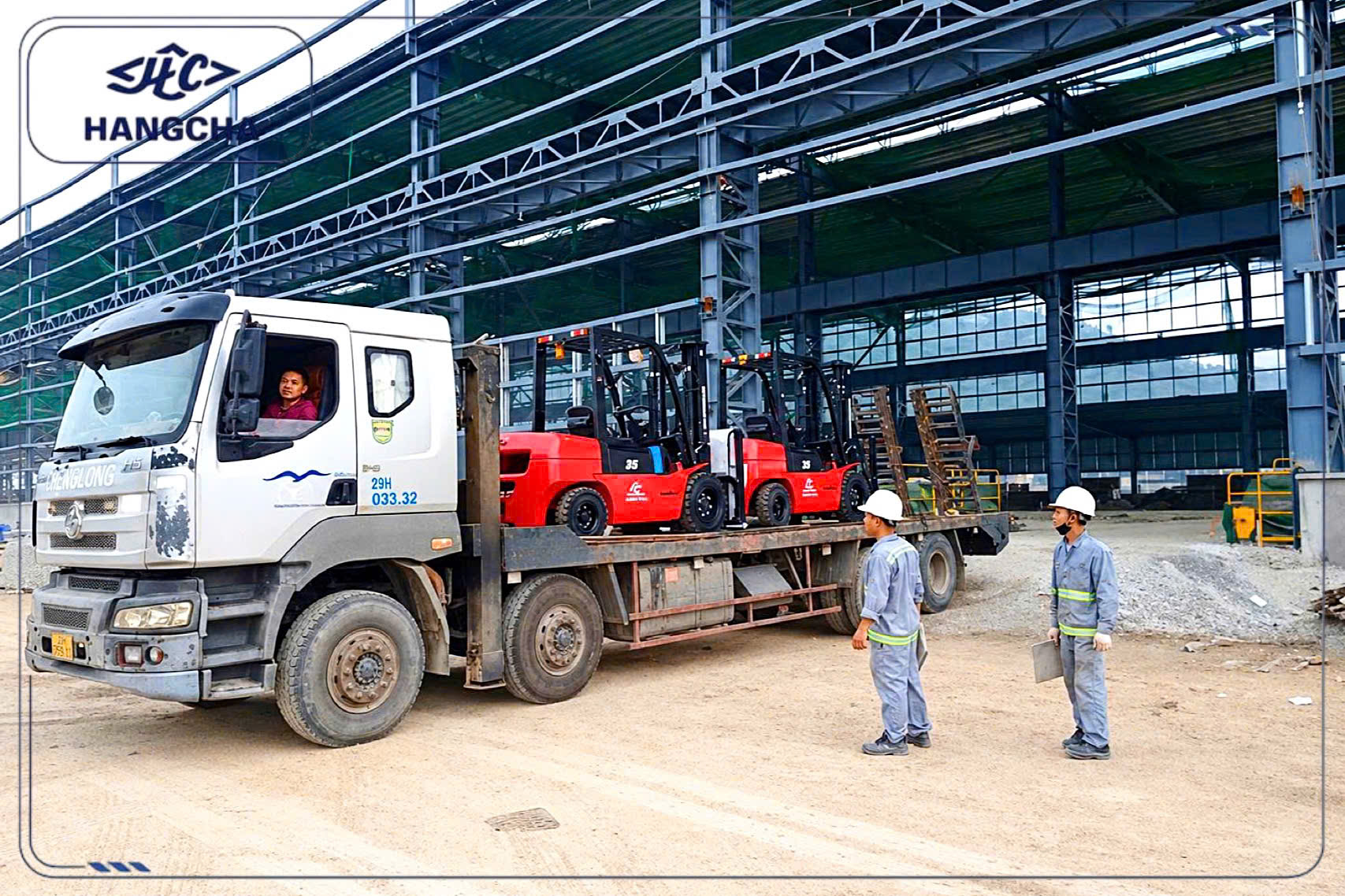 Vận chuyển Xe nâng dầu 3.5 tấn dòng A cho khách hàng
