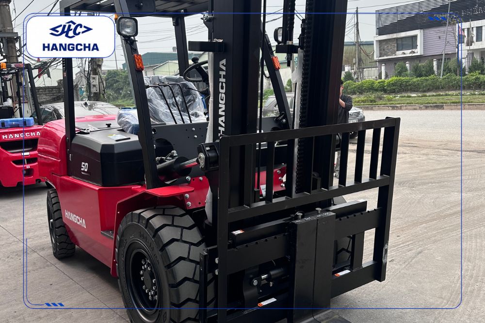 Xe nâng dầu 2.5 tấn dòng A2