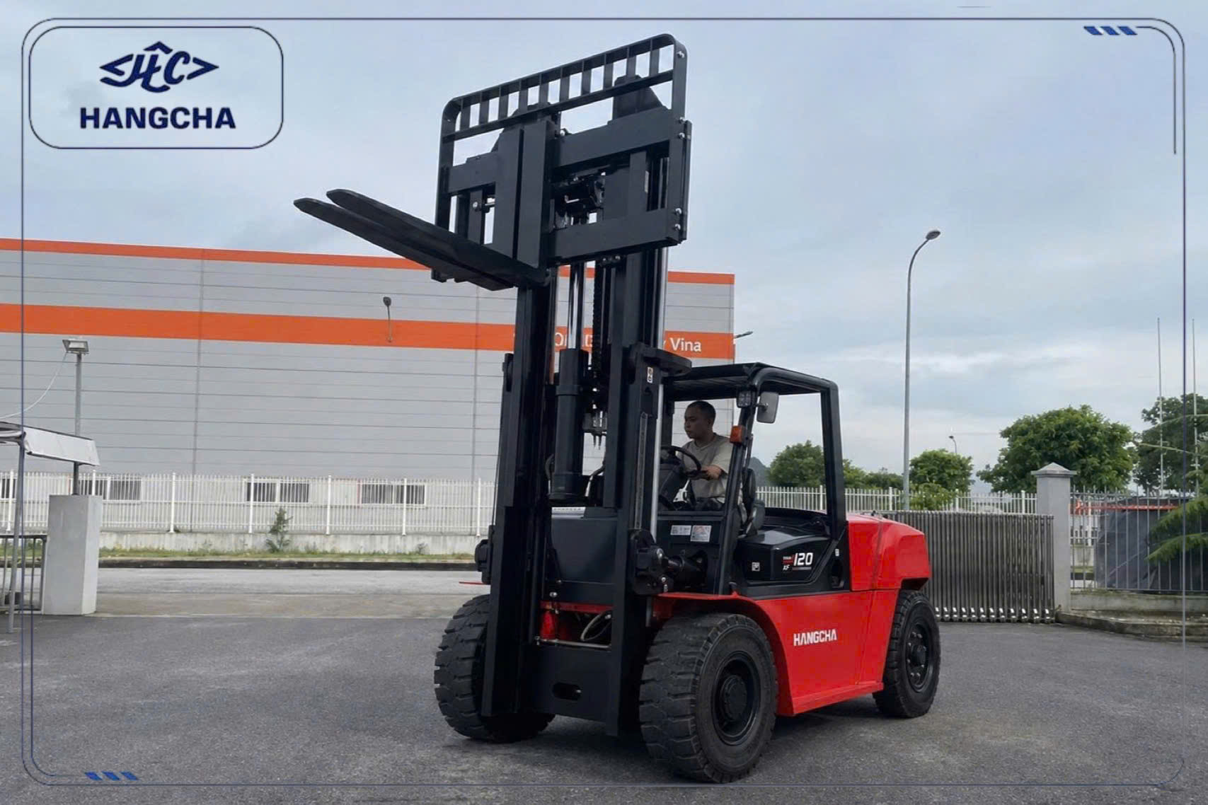 Xe nâng dầu 12 tấn dòng XF